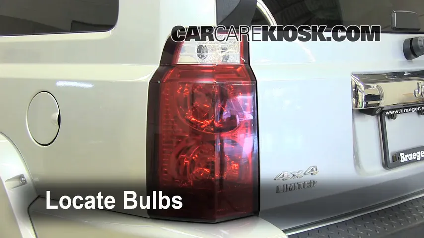2008 Jeep Commander Limited 5.7L V8 Lights Tail Light (replace bulb)